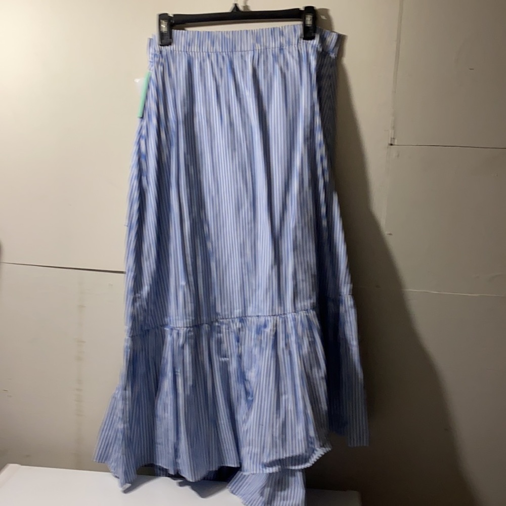 NWT Ruffle skirt - Picture 2 of 6